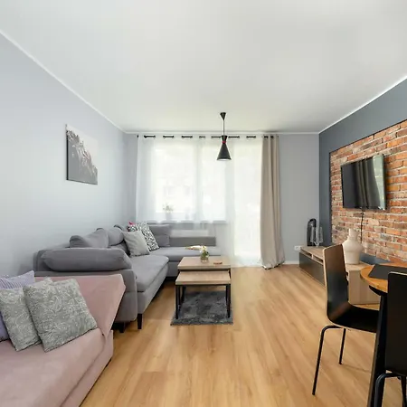 Modern Jaworowa Perfect For Remote Work By Renters Poznaň