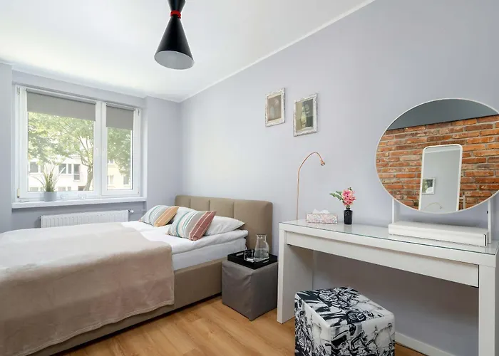 Modern Jaworowa Perfect For Remote Work By Renters 아파트